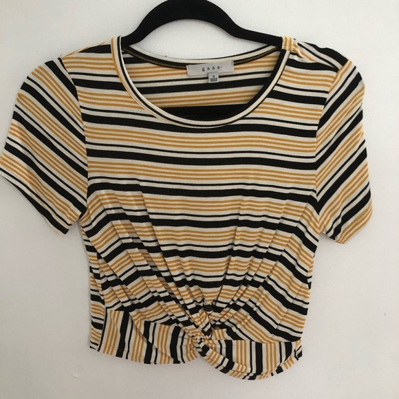 Tops - Striped crop top